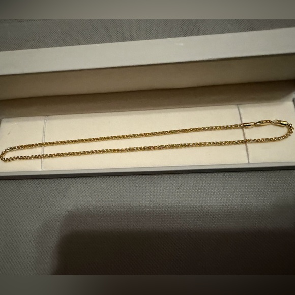 mona Milani Jewelry - Elegant Gold Necklace 14K gold plated 16”